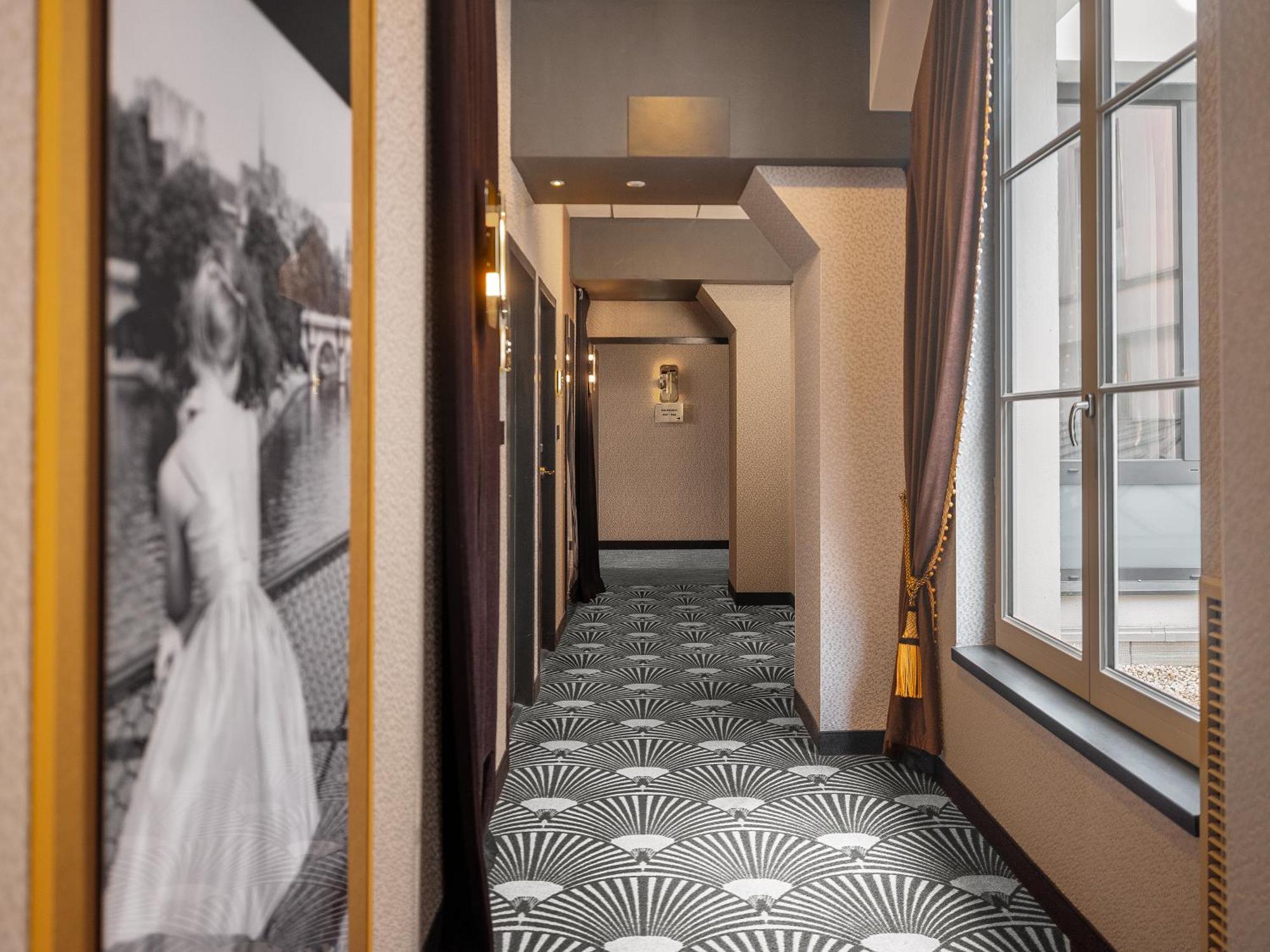 מלון Niepce Paris, Curio Collection By Hilton מראה חיצוני תמונה