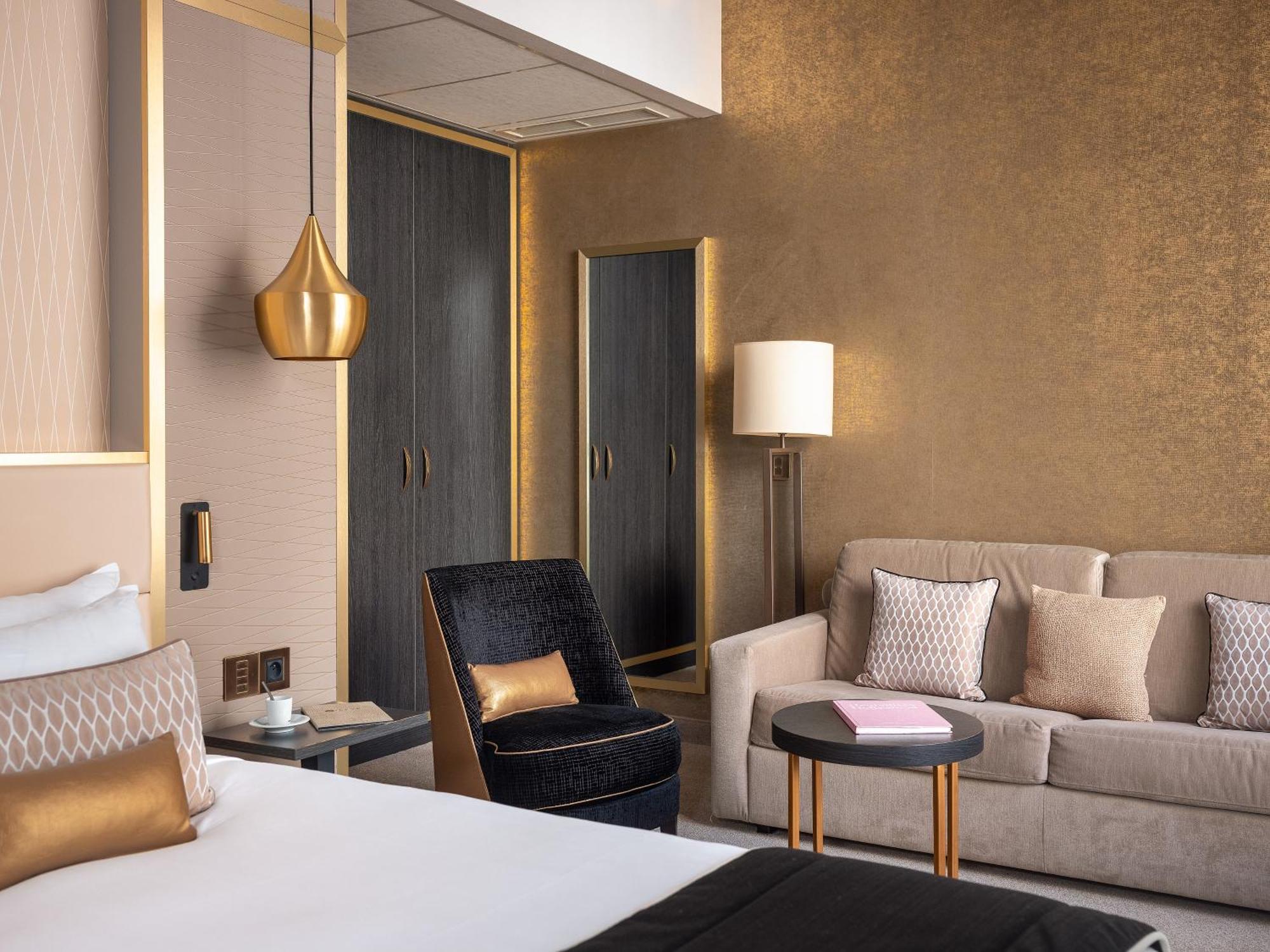 מלון Niepce Paris, Curio Collection By Hilton מראה חיצוני תמונה