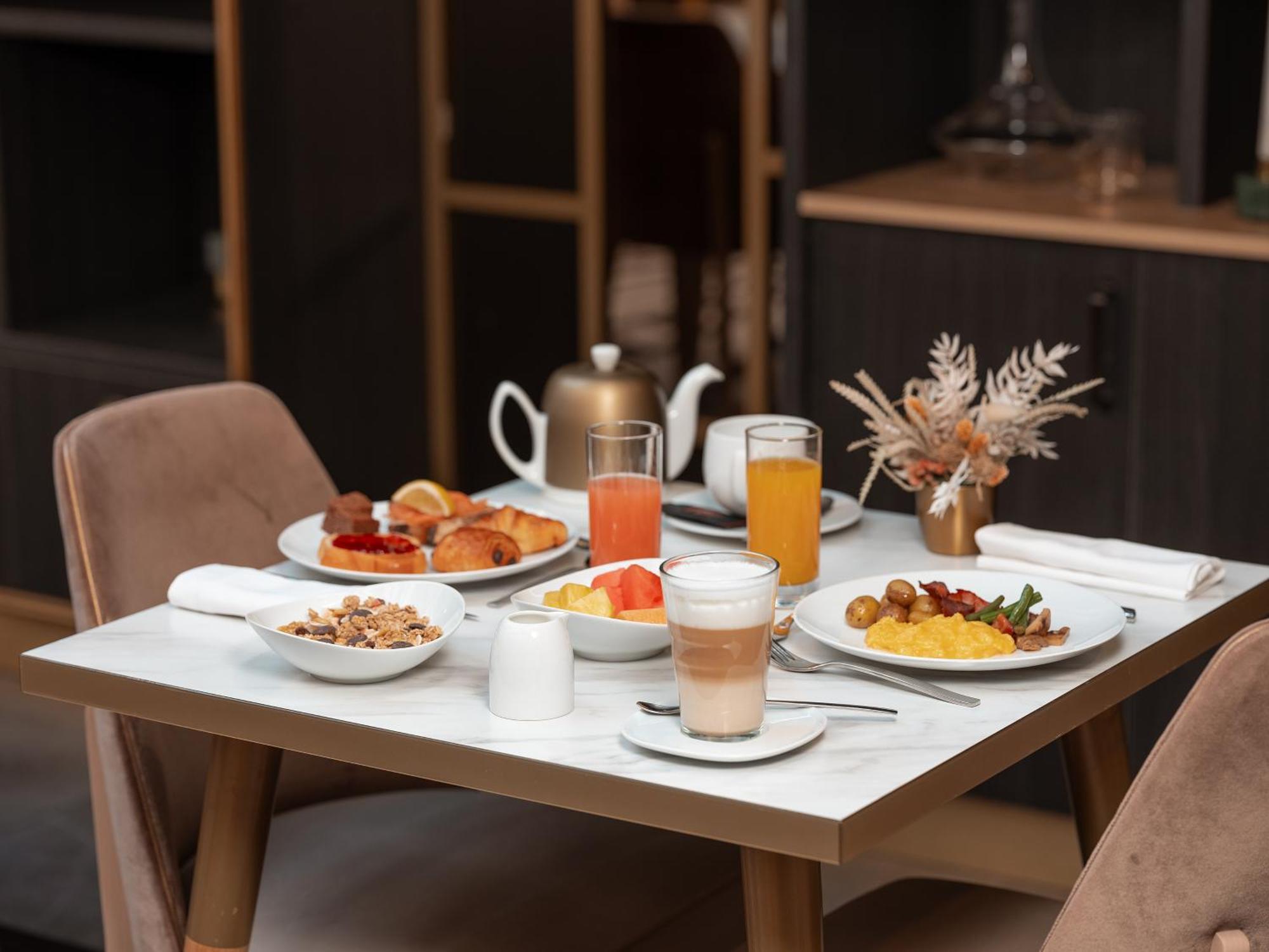 מלון Niepce Paris, Curio Collection By Hilton מראה חיצוני תמונה